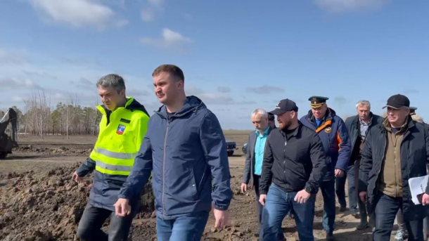 Виталий Хоценко из-за паводка отправился на север Омской области