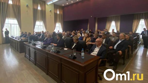 Губернатор Хоценко проводит встречу с членами бизнес-объединений Омской области