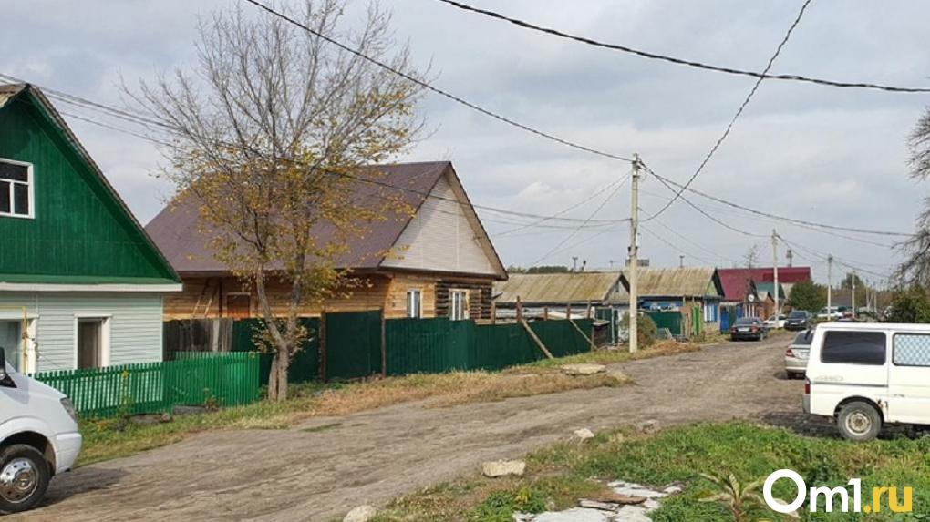 В Омской области нашли тело мужчины с ранениями