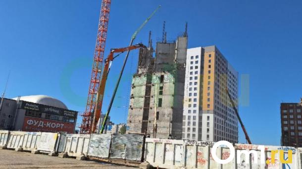 В Омске начали снос долгостроя на улице 70 лет Октября