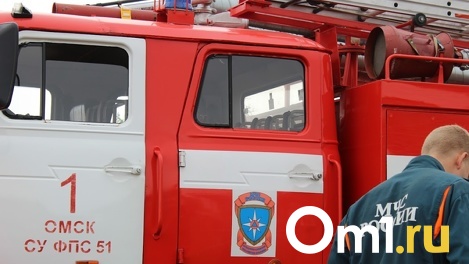 В Нефтяниках из горящей пятиэтажки спасли 13 человек