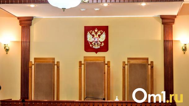 Омича отправили в колонию на три года за одобрительный комментарий в соцсетях