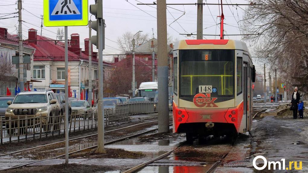 В Омске из-за морозов остановилось движение трамваев