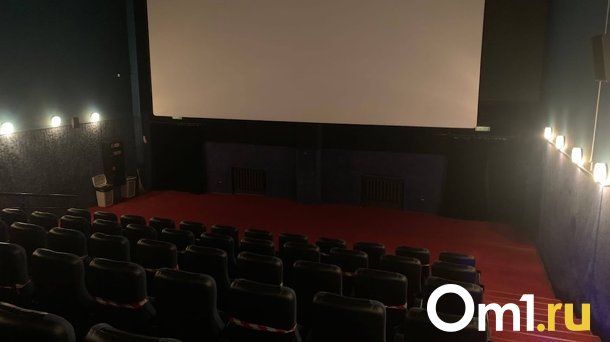 Омичка лишилась всех денег на карте при попытке купить билеты в кино