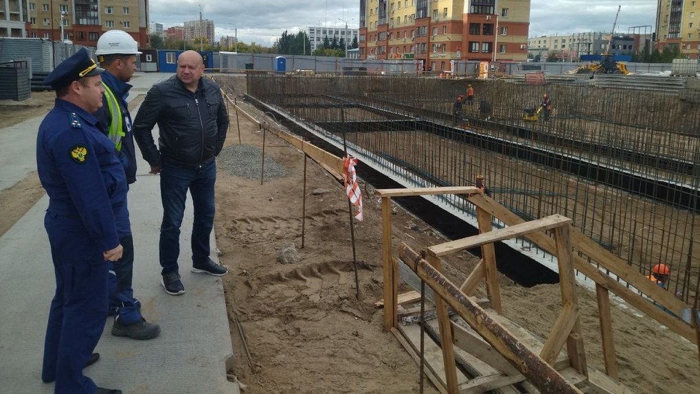 В Омске подрядчику грозит многомиллионный штраф за срыв сроков строительства