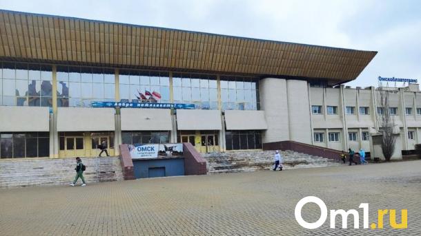 В «Омскоблавтотрансе» пожаловались на низкие зарплаты и переработки