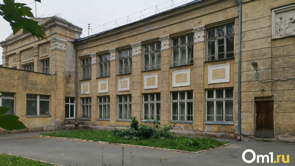 Образовательный скандал! Власти нашли деньги на реконструкцию школы № 54 после протестов общественности