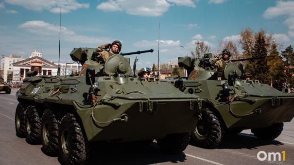 Уже не понадобятся: омские мобилизованные массово сдают полисы ОМС