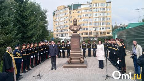 Стало известно, куда перенесут памятник Александру I в Кадетском сквере