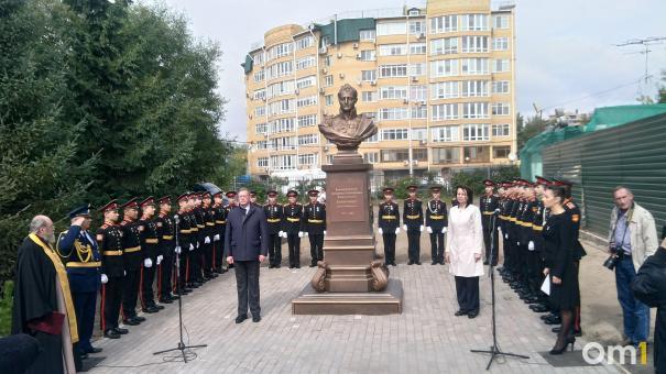 Стало известно, куда перенесут памятник Александру I в Кадетском сквере