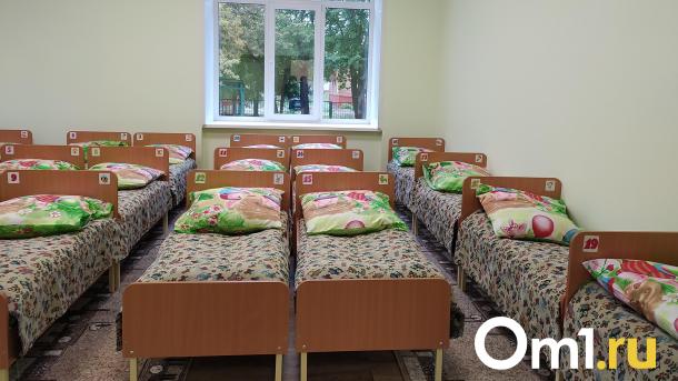 Омичам рассказали, сколько стоит отправить школьника в лагерь осенью