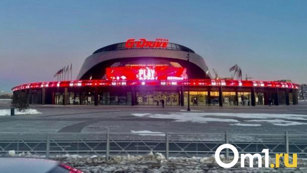 Прямо на льду. На «G-Drive Арене» выступила группа «5УТРА»