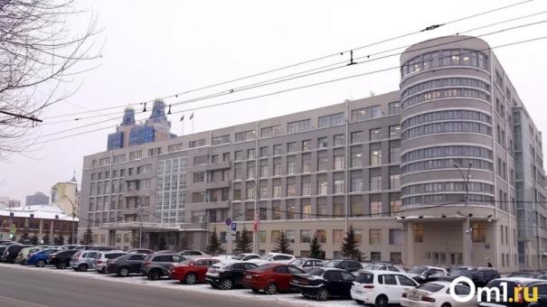 Кабинеты руководителей в правительстве Новосибирской области отремонтируют за 1,4 млн рублей