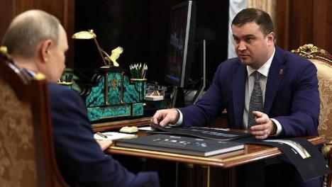 Хоценко рассказал Путину о снижении оттока кадров и развитии Омской области