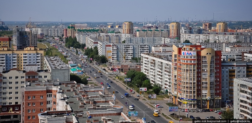 10 районов омска. 11 Микрорайон Омск. Омск левый берег 11 микрорайон. Микрорайон Тополиный Омск. Левый берег Омск улицы.