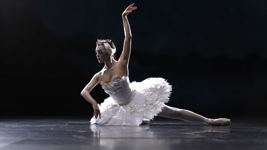 Балерина стала самой молодой пенсионеркой в Новосибирске