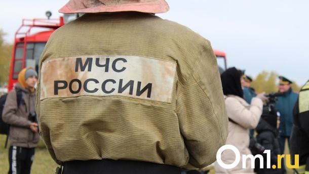 Пожар в центре Омска лишил две семьи крыши над головой