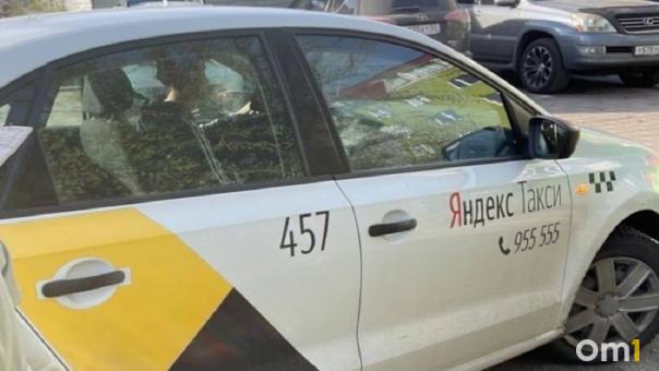 Цены на такси в Омске в жару взлетели до 600 рублей