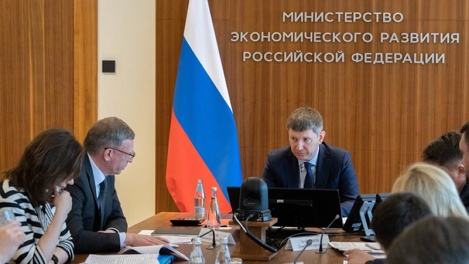 Александр Бурков и глава Минэкономразвития обсудили транспортный потенциал Омской области